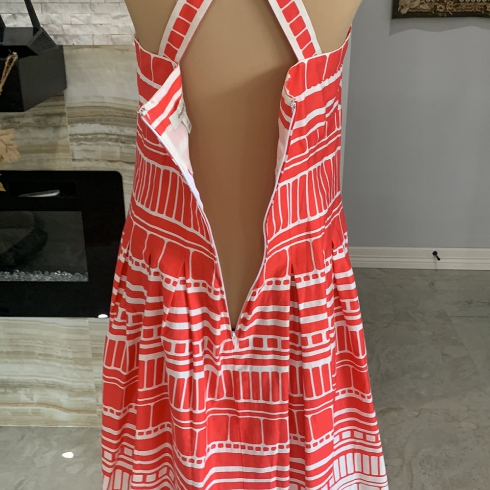 Coral White Lightly Padded‎ Cross-back Midi Dress.Size 10 - Picture 8 of 9
